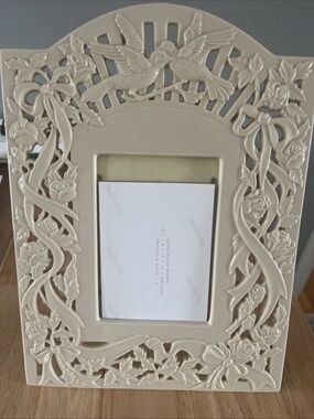 Cream  Lennox  Love birds Picture Frame with Dove and Floral motif 5 x7 photo